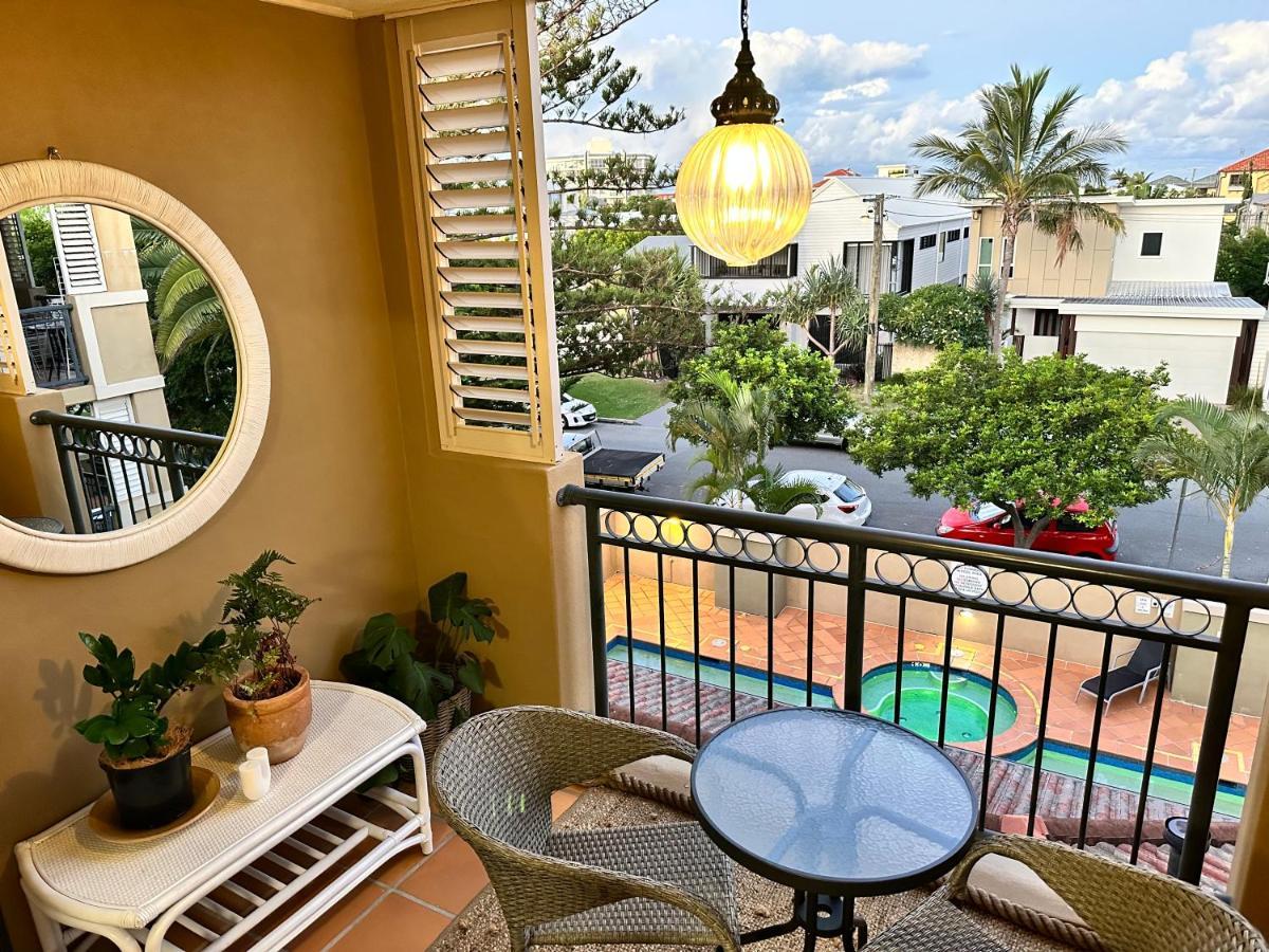 'Little Mermaid' Beach Apartment Best Location Walk To Beach And Restaurants - Sleeps 4 Gold Coast Exterior photo